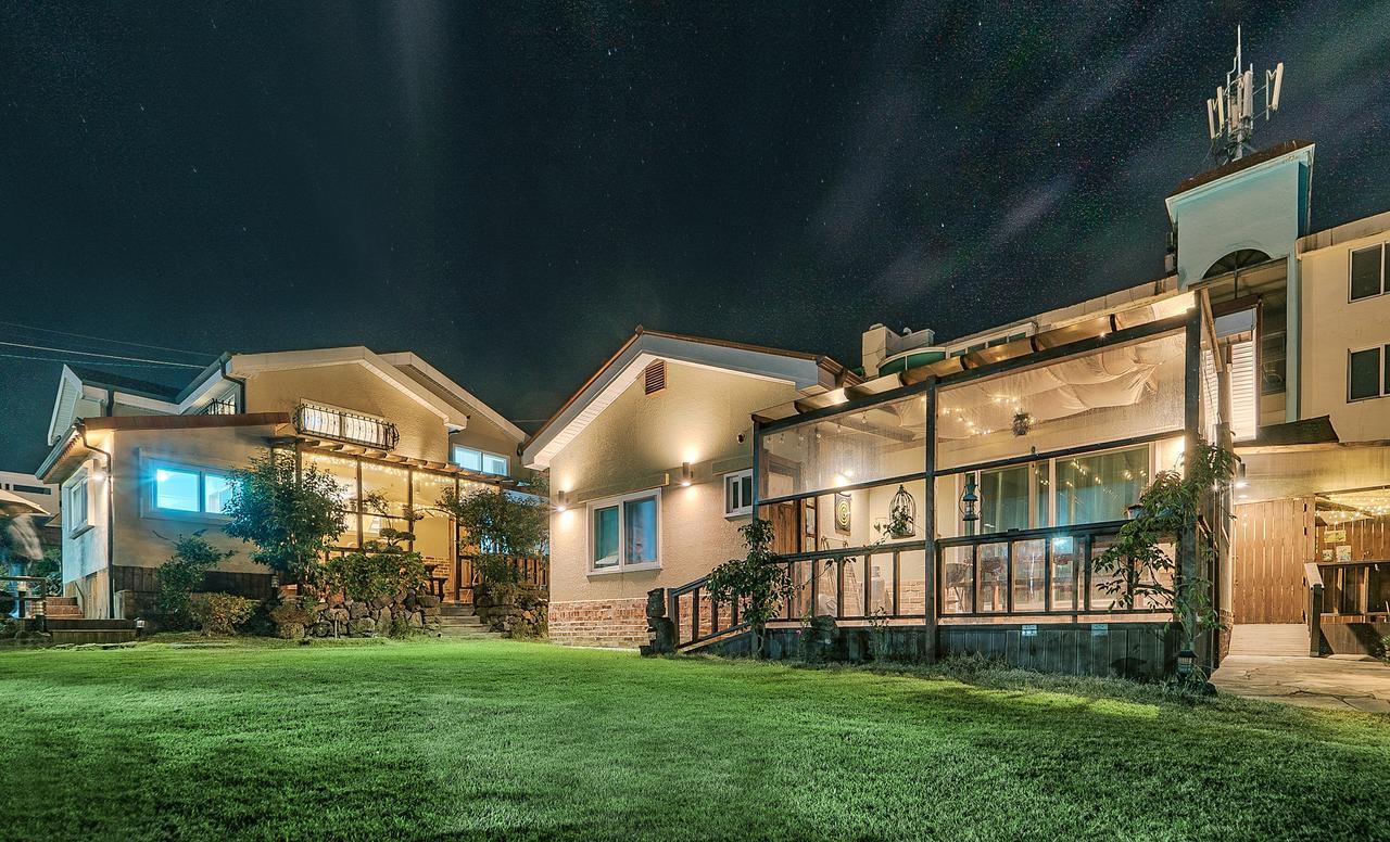 Sungsan Hill Villa Seogwipo Exterior photo